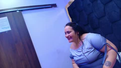 Snapshot of miarous69 chatting on 01/10/26, 03:25 MiaRouse online show from 01/10/26, 03:25