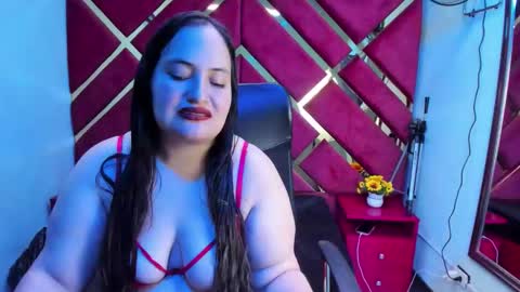 Snapshot of miarous69 chatting on 02/12/26, 03:01 MiaRouse online show from 02/12/26, 03:01