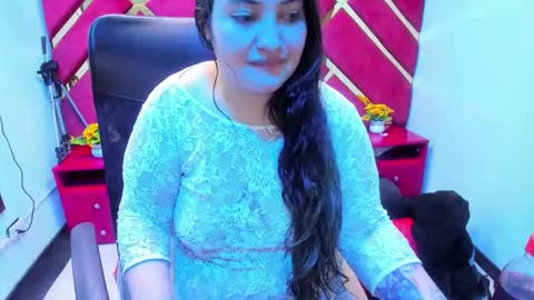 Snapshot of miarous69 chatting on 02/13/26, 06:20 MiaRouse online show from 02/13/26, 06:20