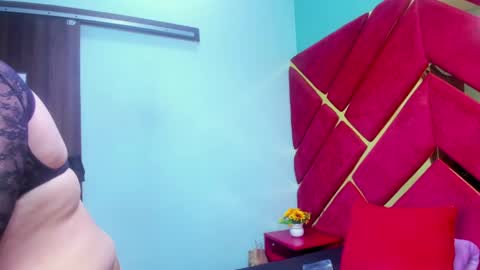 Snapshot of miarous69 chatting on 03/04/26, 02:28 MiaRouse online show from 03/04/26, 02:28