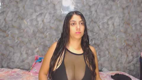 Snapshot of miarouse1531 chatting on 12/02/25, 10:49 miarouse1531 online show from 12/02/25, 10:49