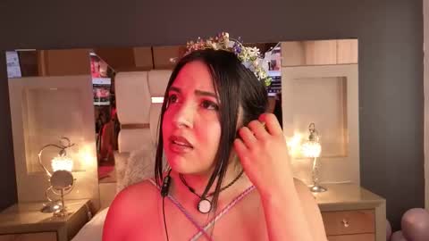 MiaHancock online show from 11/17/25, 10:26