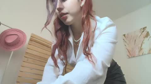 miasilva1 online show from 05/11/26, 07:55
