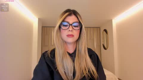 Snapshot of miasilvax chatting on 05/14/26, 11:17 Mia Silva online show from 05/14/26, 11:17