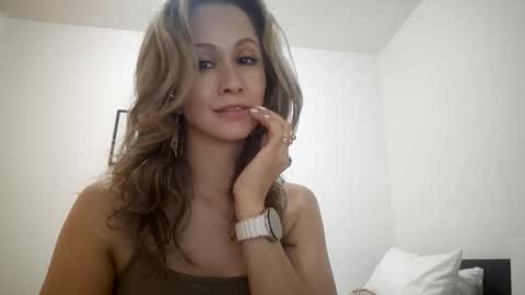 miasiren online show from 09/10/25, 02:17