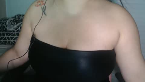 Snapshot of miasp chatting on 01/28/25, 08:36 MiaSP online show from 01/28/25, 08:36