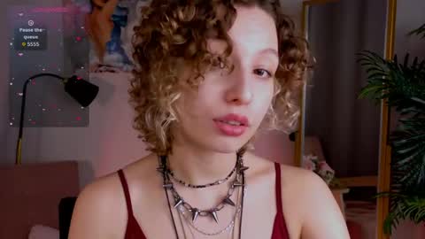 Snapshot of miasun_shine chatting on 03/30/26, 06:47 MIA online show from 03/30/26, 06:47