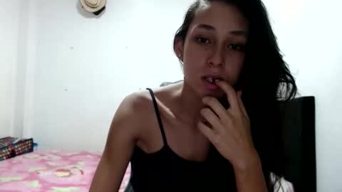 Snapshot of miasweet333 chatting on 02/07/26, 06:44 mia online show from 02/07/26, 06:44