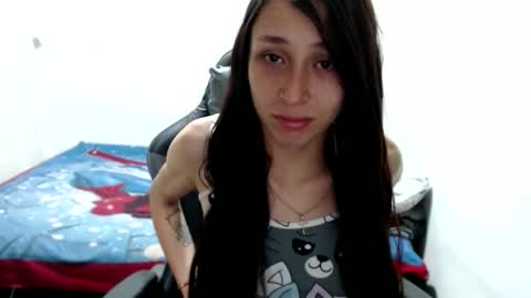 Snapshot of miasweet333 chatting on 05/20/26, 01:12 mia online show from 05/20/26, 01:12