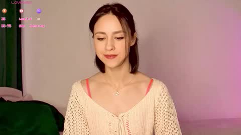 Snapshot of miasweetashoney chatting on 11/14/25, 06:01 Mia online show from 11/14/25, 06:01