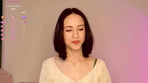 Snapshot of miasweetashoney chatting on 11/21/25, 06:01 Mia online show from 11/21/25, 06:01