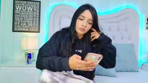 Snapshot of miasweetth chatting on 10/09/25, 08:29 Mia Sweetth online show from 10/09/25, 08:29