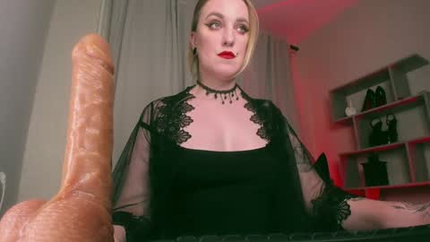 Lana online show from 01/17/25, 02:50