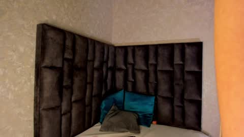 Mia Villalobos online show from 01/14/25, 02:50