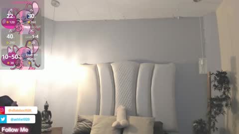 Mia Villalobos online show from 09/24/25, 11:57