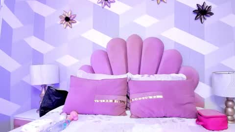 Snapshot of miawalkers chatting on 03/06/25, 06:30 miawalkers online show from 03/06/25, 06:30