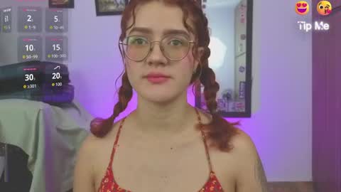 Snapshot of miawinxxx848 chatting on 05/20/26, 03:51 Mia Winx online show from 05/20/26, 03:51