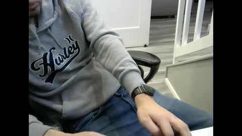 Snapshot of mic6969mic chatting on 02/25/25, 01:39 mic6969mic online show from 02/25/25, 01:39