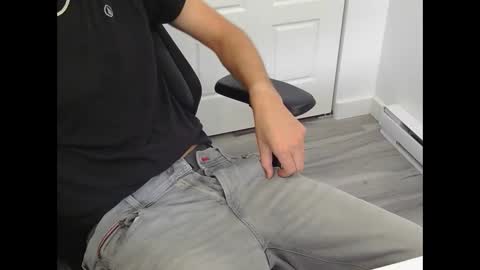 Snapshot of mic6969mic chatting on 10/01/25, 02:34 mic6969mic online show from 10/01/25, 02:34