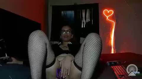 Snapshot of micadiaz chatting on 06/03/26, 04:56 Mica online show from 06/03/26, 04:56