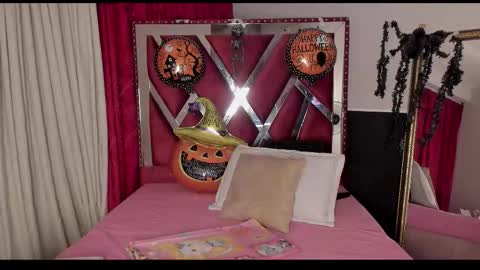 micaelahott_ online show from 10/19/25, 02:23