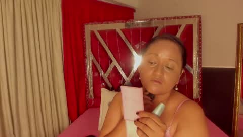 micaelahott_ online show from 05/10/26, 03:12