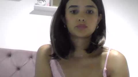 Snapshot of micaelamoreno18 chatting on 07/25/26, 08:28 micaelamoreno18 online show from 07/25/26, 08:28