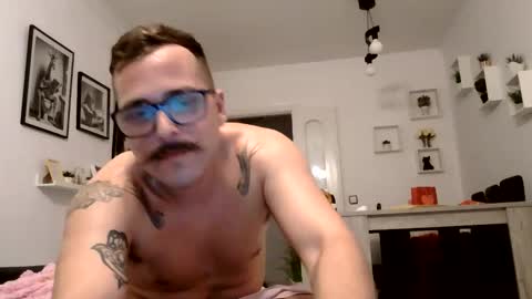 Snapshot of mich6921 chatting on 05/23/26, 11:31 MILO MIAMI online show from 05/23/26, 11:31