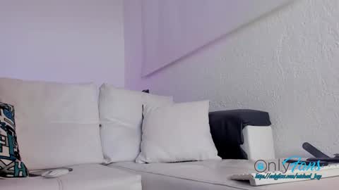 Snapshot of michael_boy88_ chatting on 03/21/26, 08:01 Michael Boy online show from 03/21/26, 08:01