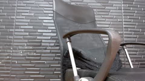 Michael Daviss online show from 01/06/25, 04:13