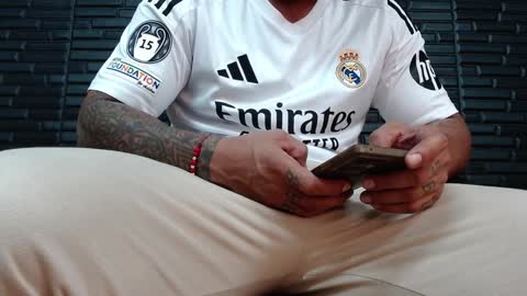 Michael Daviss online show from 01/06/25, 07:13