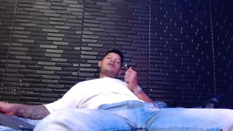 Michael Daviss online show from 02/20/25, 02:02