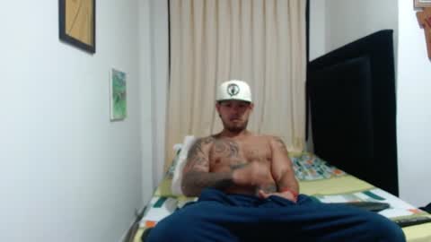 Snapshot of michael_daviss1 chatting on 07/25/26, 01:41 Michael Daviss online show from 07/25/26, 01:41