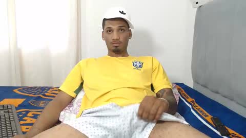 Snapshot of michael_jordanx chatting on 02/18/26, 01:07 Angel online show from 02/18/26, 01:07