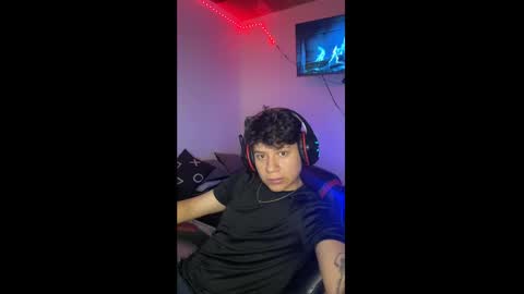 Snapshot of michael_kendall0 chatting on 01/30/25, 08:21 michael independent model  online show from 01/30/25, 08:21