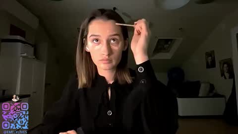 Snapshot of michael_pors chatting on 10/31/25, 03:57 Emily online show from 10/31/25, 03:57