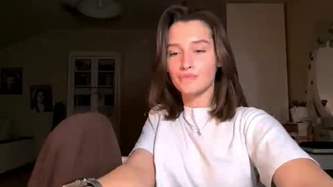 Snapshot of michael_pors chatting on 11/25/25, 03:01 Emily online show from 11/25/25, 03:01