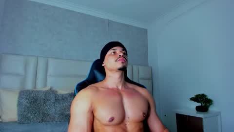 Michael online show from 12/04/25, 01:48