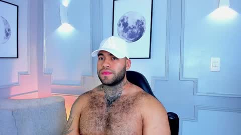 Snapshot of michael_salens chatting on 02/04/25, 02:32 Michael Salens independent model online show from 02/04/25, 02:32