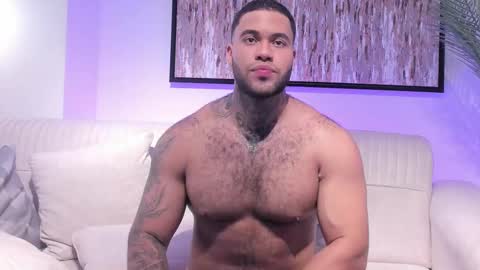 Snapshot of michael_salens chatting on 02/19/25, 01:28 Michael Salens independent model online show from 02/19/25, 01:28