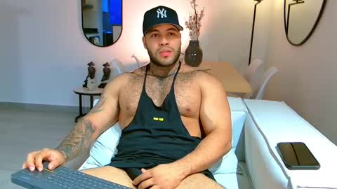 Snapshot of michael_salens chatting on 09/10/25, 11:05 Michael Salens independent model online show from 09/10/25, 11:05