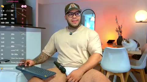 Snapshot of michael_salens chatting on 10/20/25, 09:59 Michael Salens independent model online show from 10/20/25, 09:59