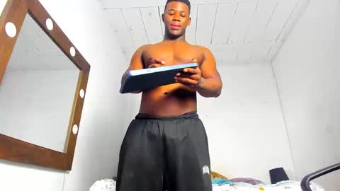 Snapshot of michael_smitht chatting on 10/22/25, 03:07 Michael online show from 10/22/25, 03:07