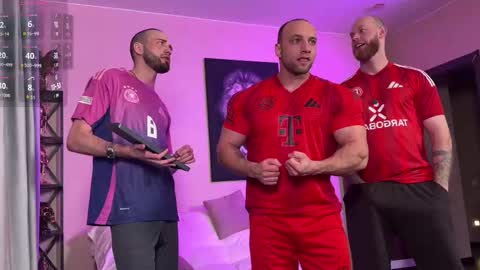 Snapshot of michaelbradley_for_u chatting on 02/21/26, 08:10 michaelbradley_for_u online show from 02/21/26, 08:10