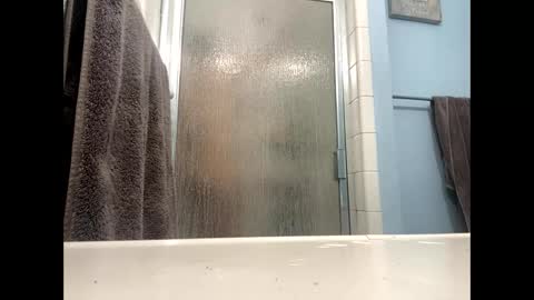 Snapshot of michaelcalif818 chatting on 11/05/25, 03:06 DMCA online show from 11/05/25, 03:06