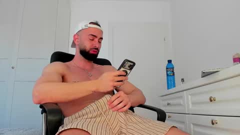 MichaelEvansx online show from 03/09/26, 08:29