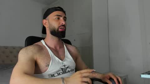 MichaelEvansx online show from 05/08/26, 08:25