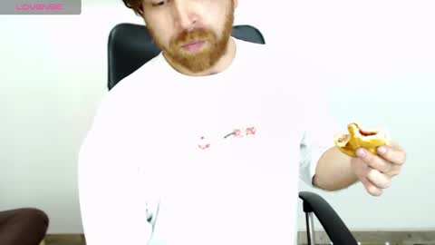 Michael  Contenido explcito online show from 10/08/25, 01:58