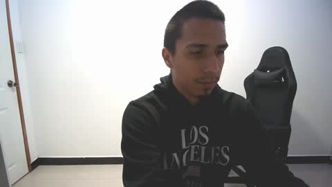 Snapshot of michaelhotbbc chatting on 09/24/25, 03:32 Michael online show from 09/24/25, 03:32