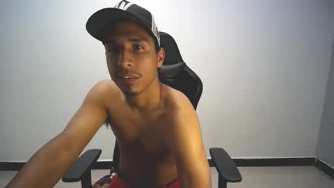 Snapshot of michaelhotbbc chatting on 09/27/25, 05:12 Michael online show from 09/27/25, 05:12